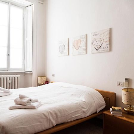Peaceful Court Apartment In Shopping District 밀라노 외부 사진