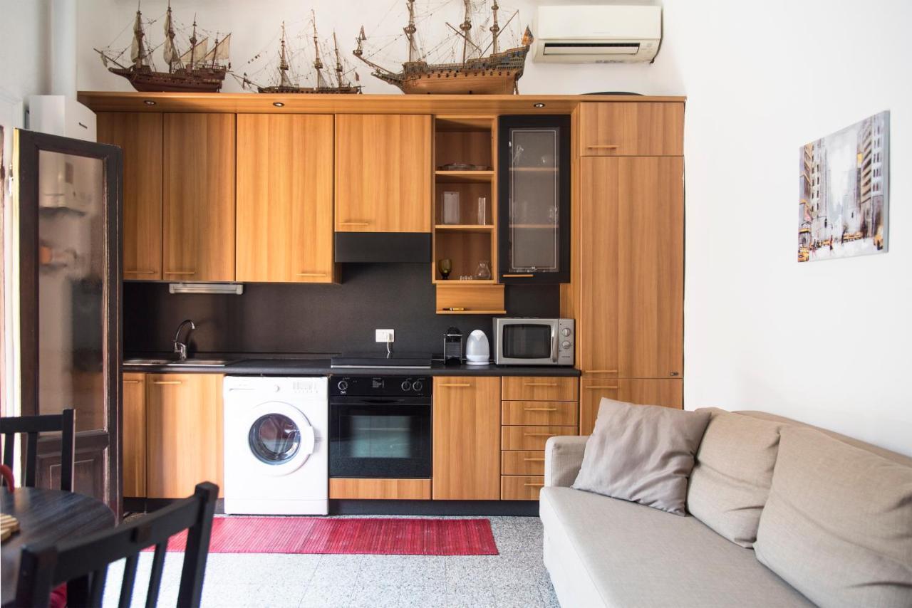 Peaceful Court Apartment In Shopping District 밀라노 외부 사진
